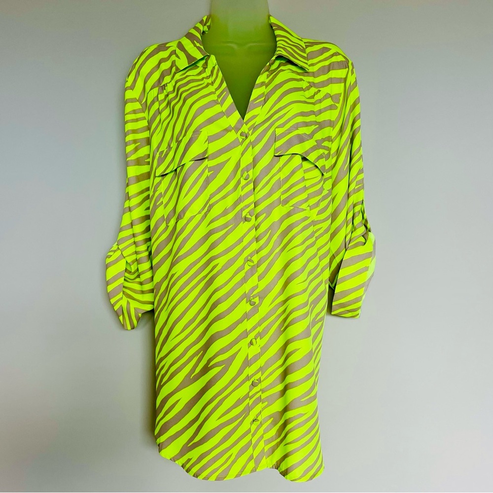 NEW! | Torrid Neon Yellow Zebra Georgette Button-Down Pullover Blouse | Size 2